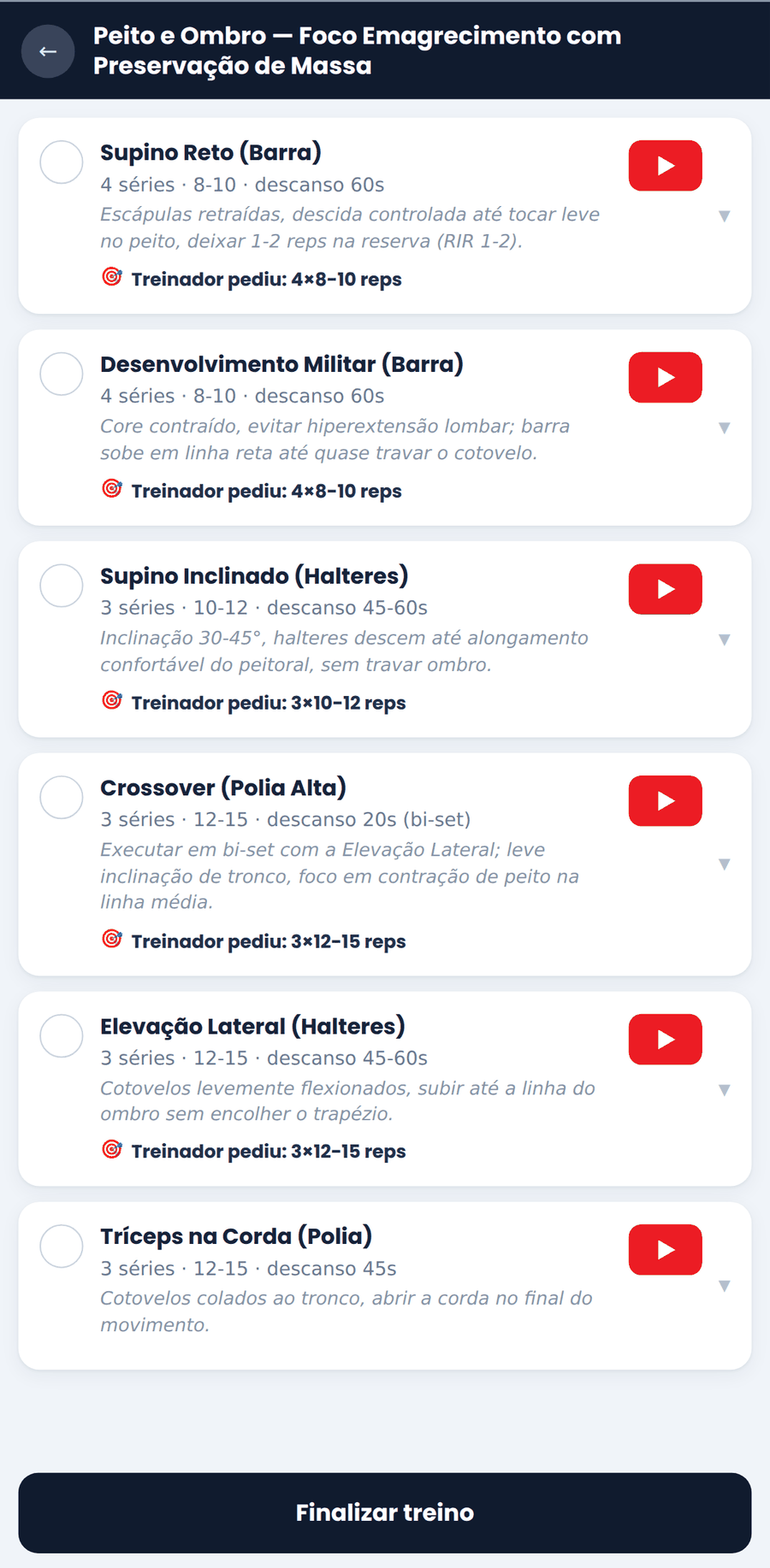 Treino do dia no app do aluno, com séries, orientações do treinador e vídeo de cada exercício
